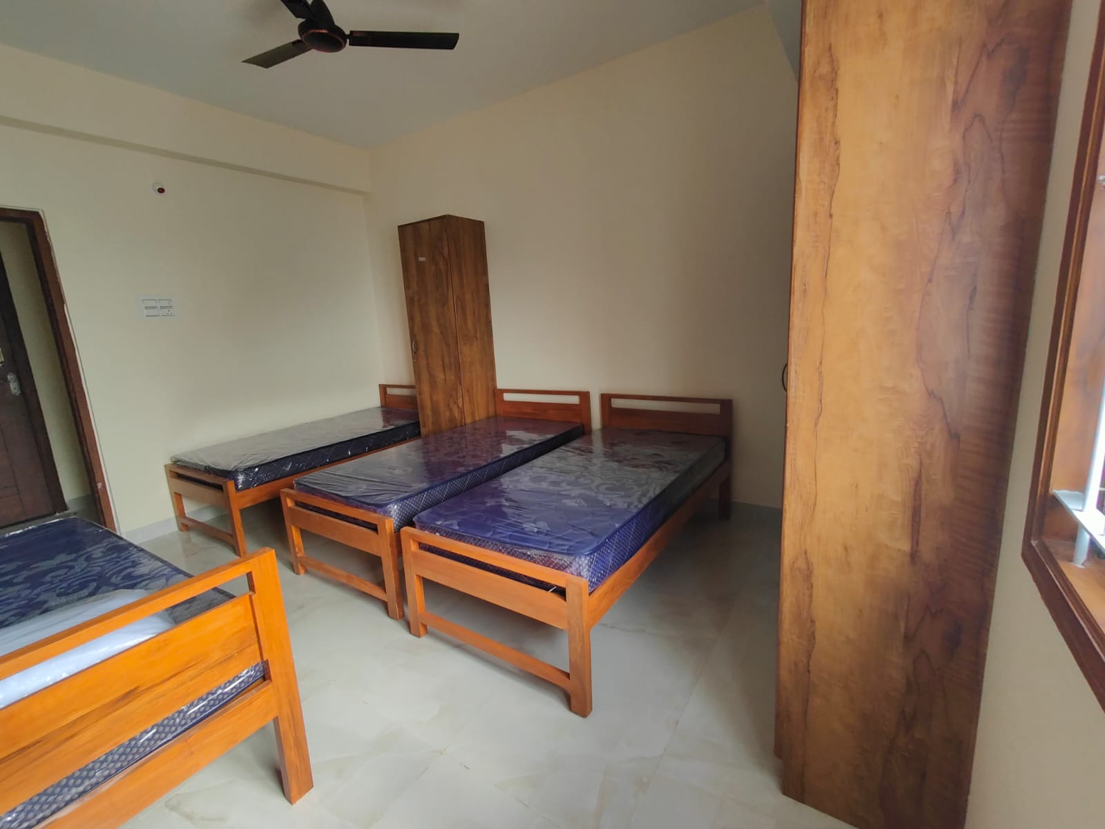 WhatsApp Image 2025-09-10 at 21.48.38 (1)