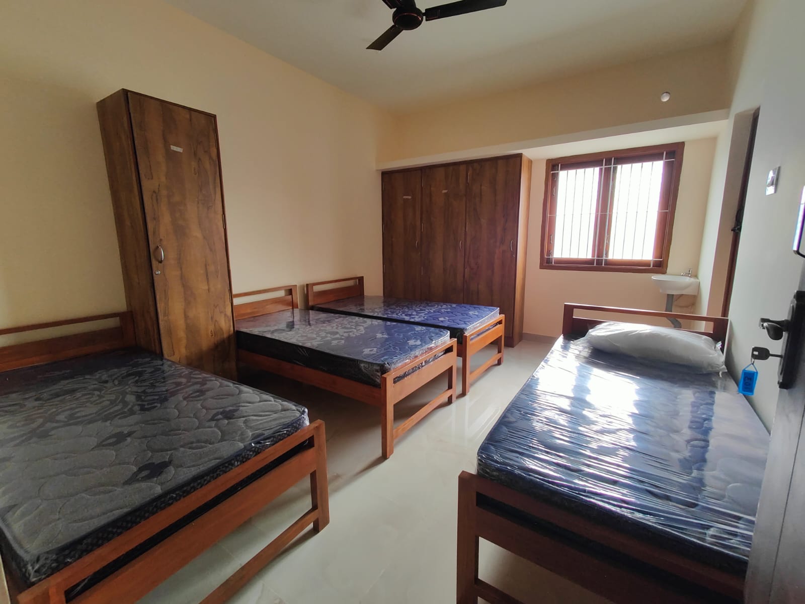 WhatsApp Image 2025-09-10 at 21.48.39